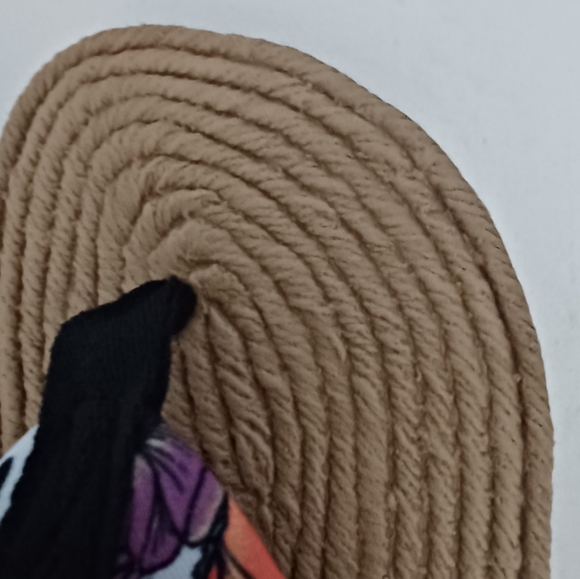 NWOT Sakroots Tropical Print Stretch Fabric Flip Flops Sandals - Women's Size 7 - Picture 3 of 6